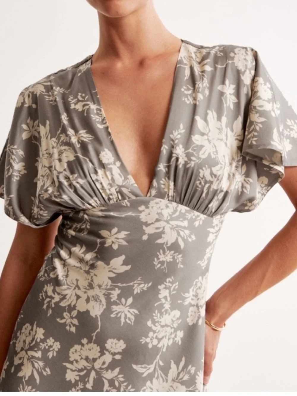 Abercrombie & Fitch Flutter Sleeve Satin Maxi Dress in Grey Floral Deep V Neck